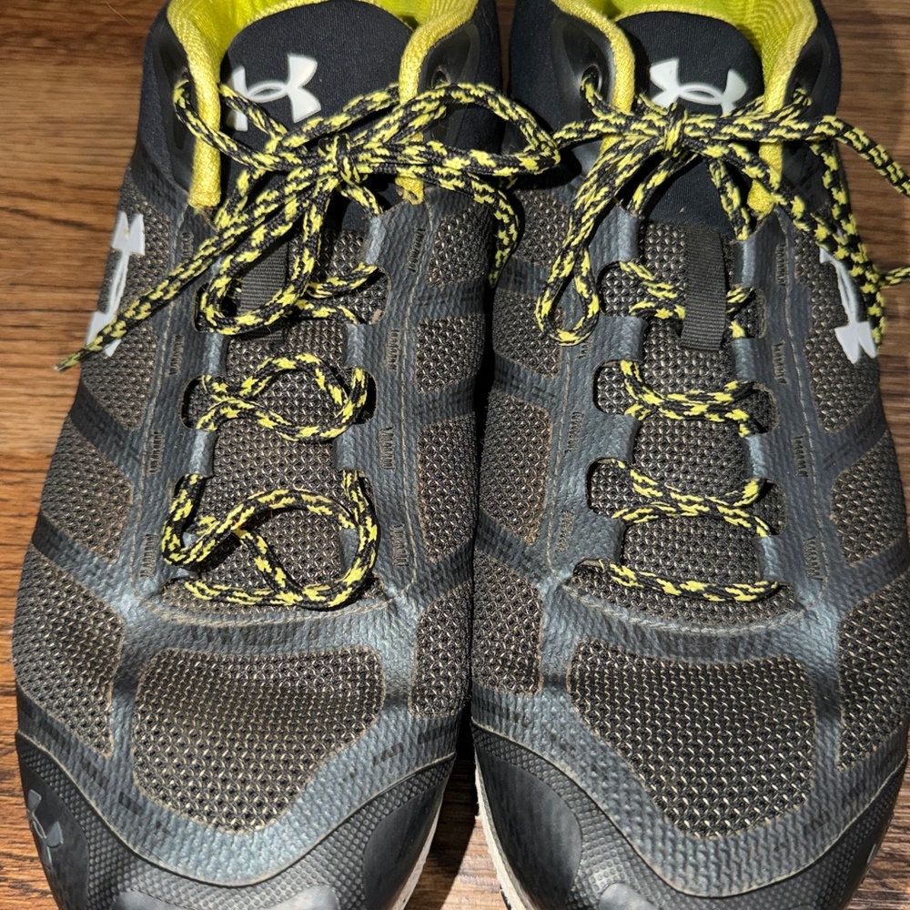 Under Armour Charged Wild Grip Trail Running Shoes Mens 13 Black Yellow